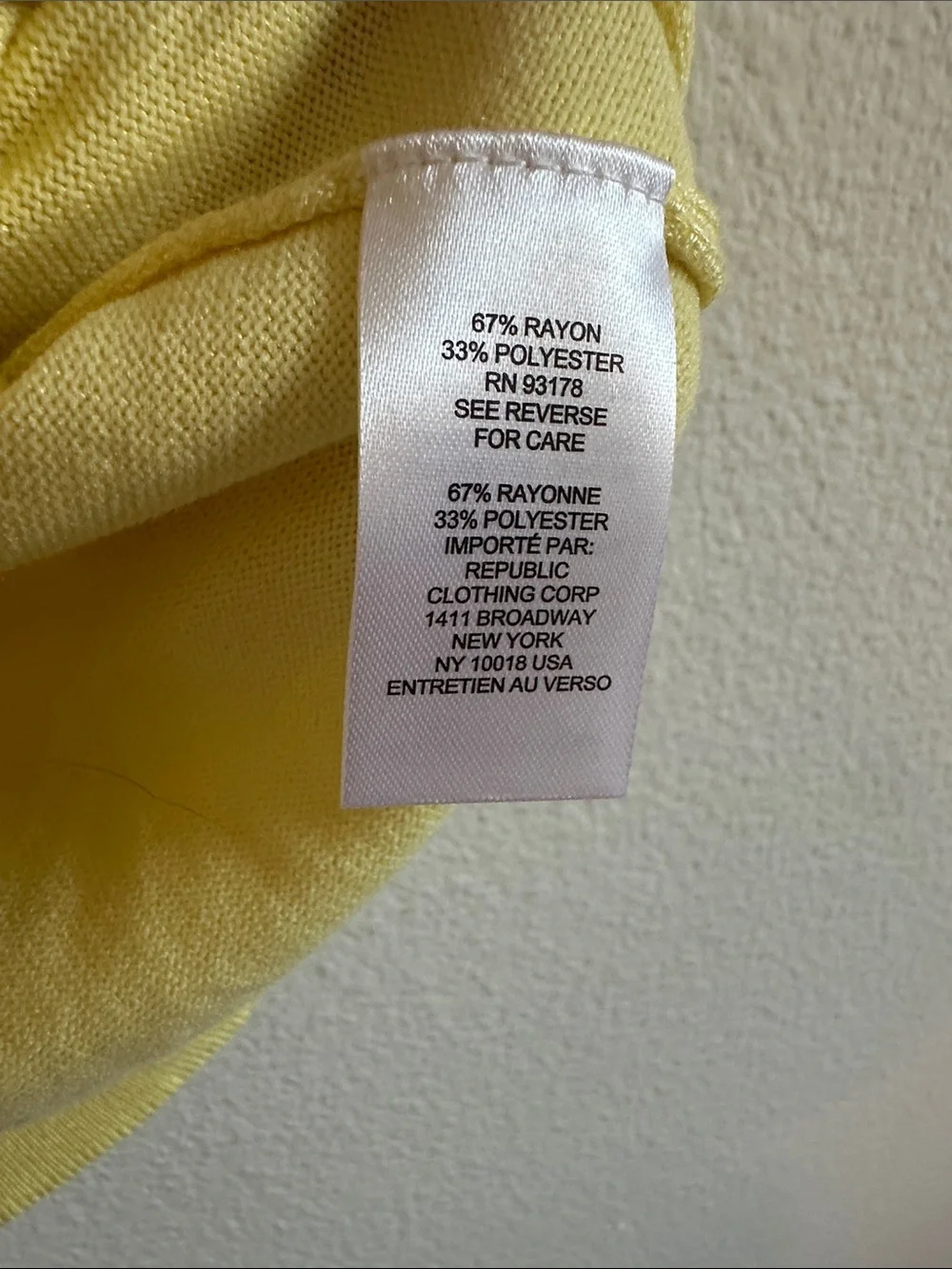 Tahari Pale Yellow V-Neck Short Sleeve Knit XL NWT